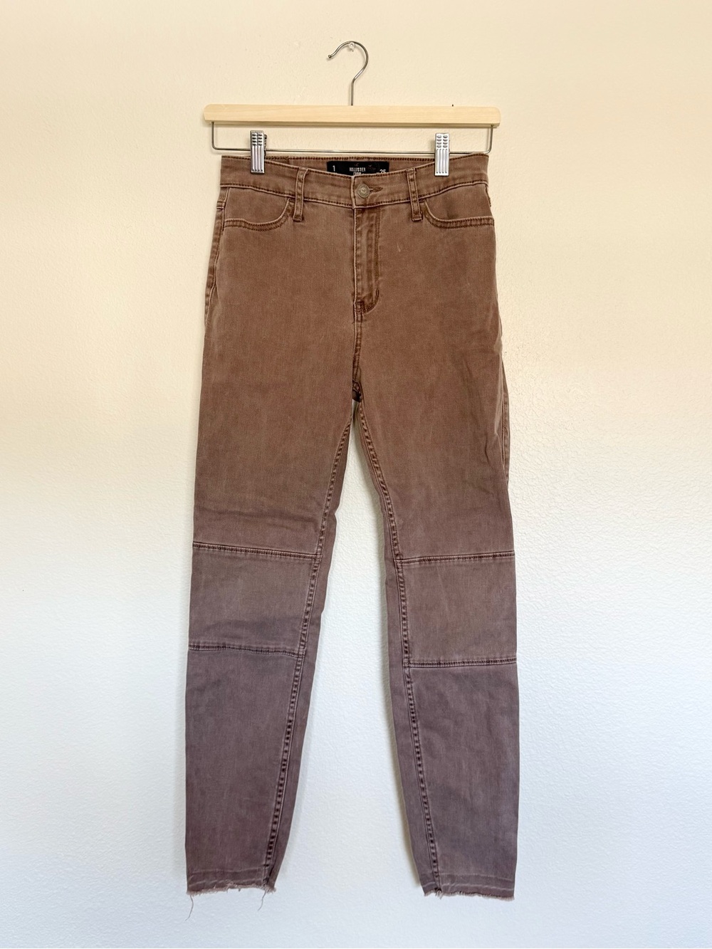 Hollister Cropped Jeans High Rise with Knee Patches w25 size 1